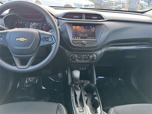 Used 2022 Chevrolet TrailBlazer LT image 12