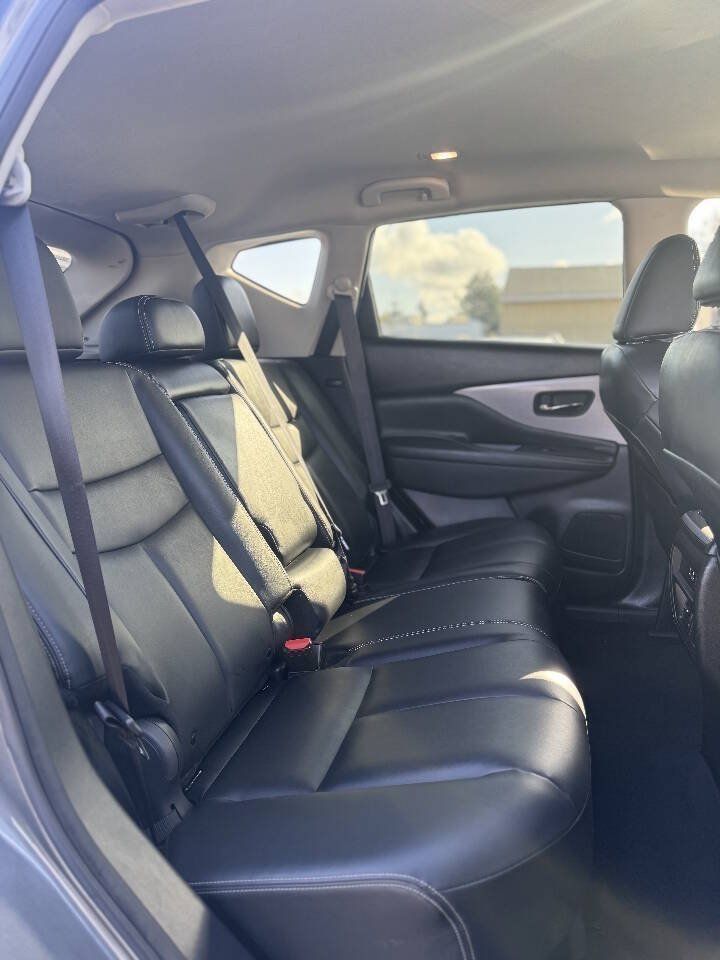Used 2022 Nissan Murano SV AWD/4WD image 13