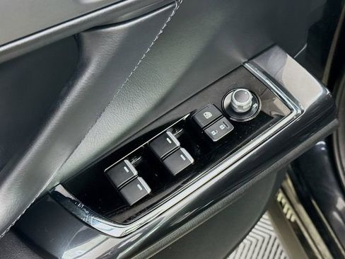 Used 2018 MAZDA CX-9 Touring image 17