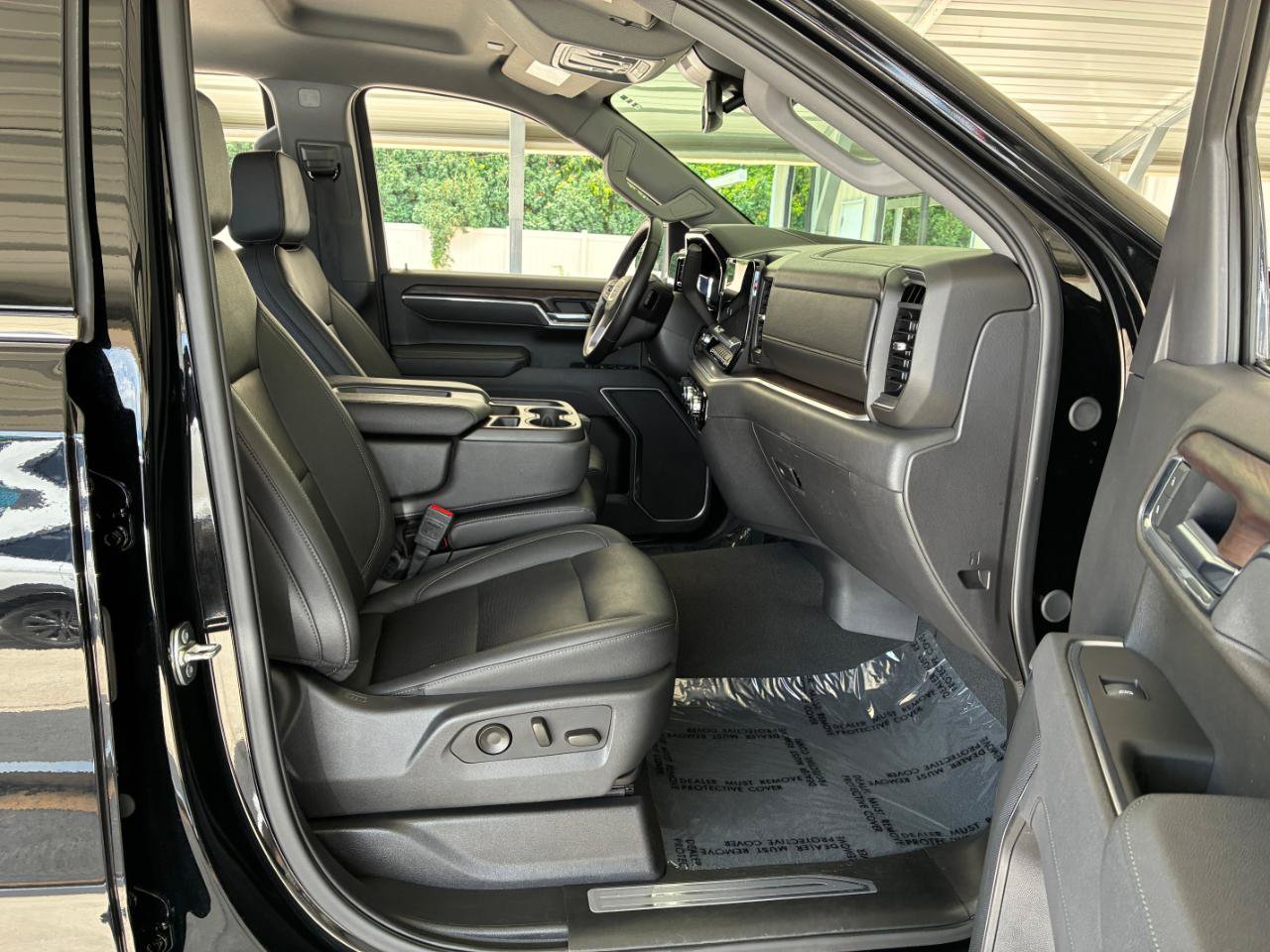 Used 2025 GMC Sierra 1500 SLT AWD/4WD image 15