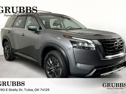 Used 2023 Nissan Pathfinder SL