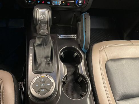 Used 2024 Ford Bronco Wildtrak AWD/4WD image 17