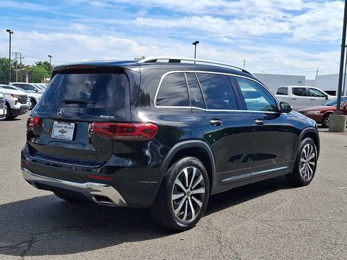 Used 2022 Mercedes-Benz GLB 250 4MATIC image 7