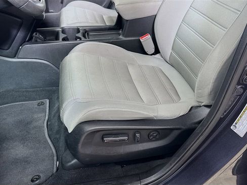 Used 2019 Honda CR-V EX image 17