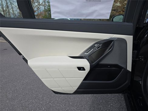 New 2026 BMW 740i xDrive image 14