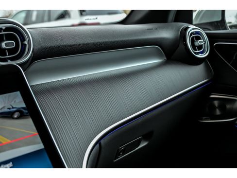 New 2026 Mercedes-Benz GLC 300 4MATIC image 17