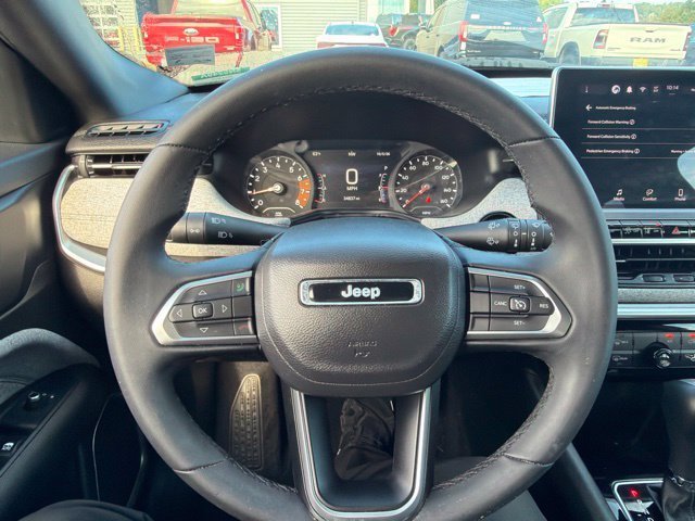Used 2024 Jeep Compass Latitude AWD/4WD image 15