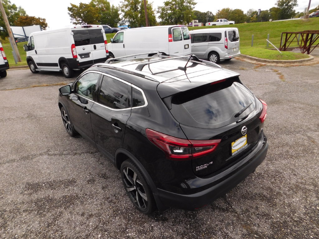Used 2021 Nissan Rogue Sport SL FWD image 8