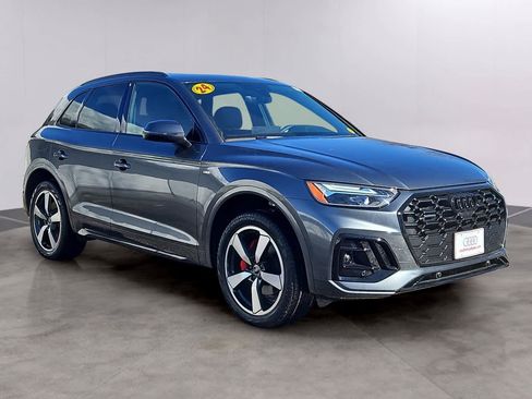 Used 2024 Audi Q5 2.0T Premium Plus w/ Premium Plus Package image 3