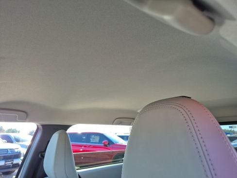 New 2026 Mitsubishi Outlander SE image 34