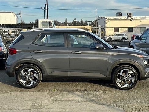 New 2026 Hyundai Venue SEL image 5