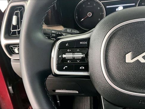Used 2023 Kia Sorento X-Line EX image 11