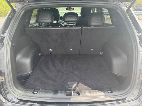 Used 2025 Jeep Compass Limited image 9