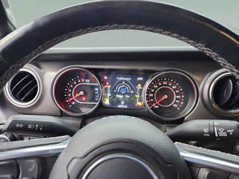 Used 2022 Jeep Gladiator Rubicon w/ Cold Weather Group image 12