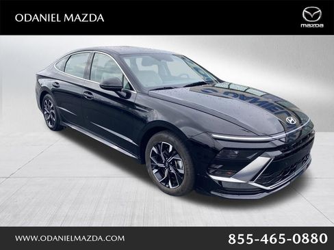 Used 2025 Hyundai Sonata SEL FWD image 1
