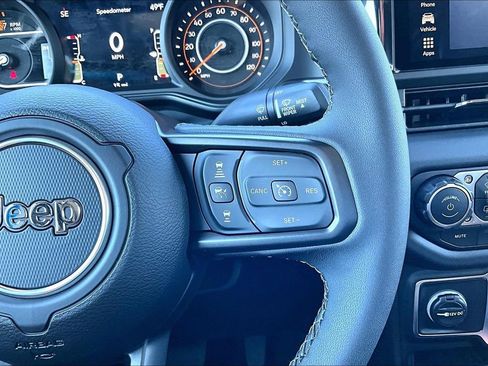 New 2026 Jeep Gladiator Sport image 7