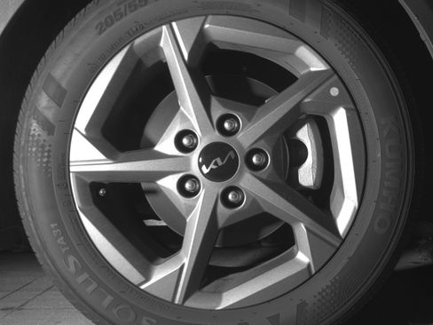 Used 2025 Kia K4 LXS image 13