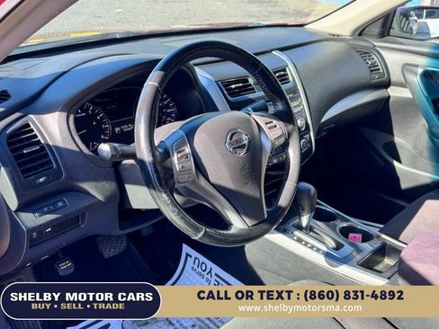 Used 2013 Nissan Altima 2.5 SV image 9