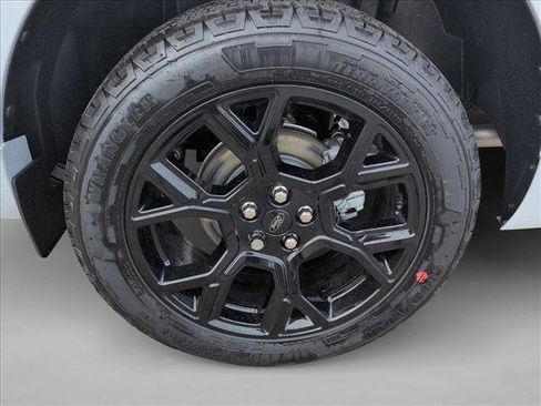 New 2026 Ford Maverick Lobo AWD/4WD image 10