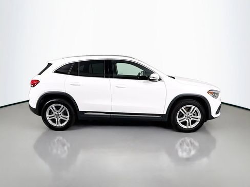 Used 2023 Mercedes-Benz GLA 250 4MATIC image 4