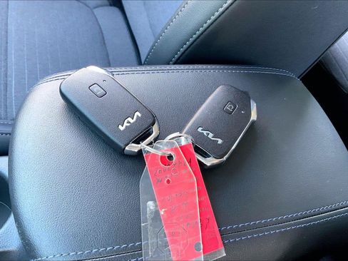 Used 2023 Kia Seltos Nightfall Edition AWD/4WD image 11