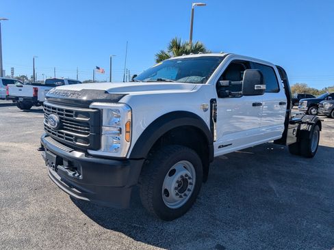Used 2024 Ford F550 4x4 Crew Cab Super Duty image 8