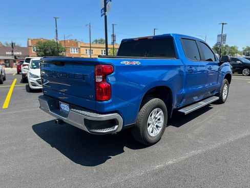 Used 2022 Chevrolet Silverado 1500 LT AWD/4WD image 3