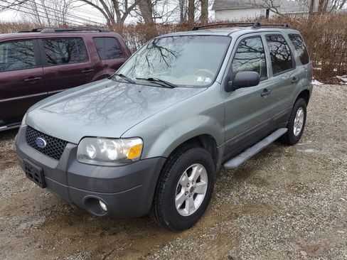 Used 2007 Ford Escape XLT image 3