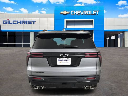 New 2026 Chevrolet Traverse LT w/ Midnight/Sport Edition FWD image 6