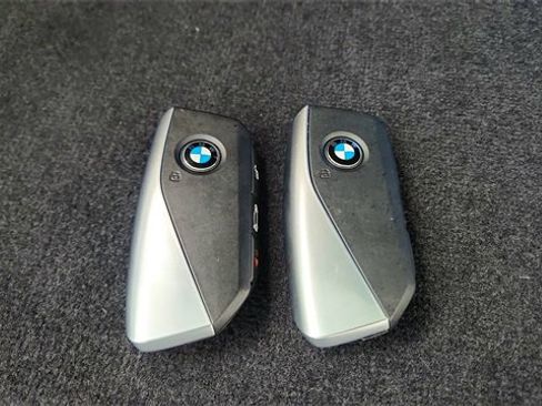 Used 2025 BMW iX xDrive50 image 59