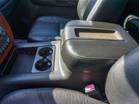 Used 2007 Chevrolet Silverado 1500 LTZ w/ Safety Package AWD/4WD image 18