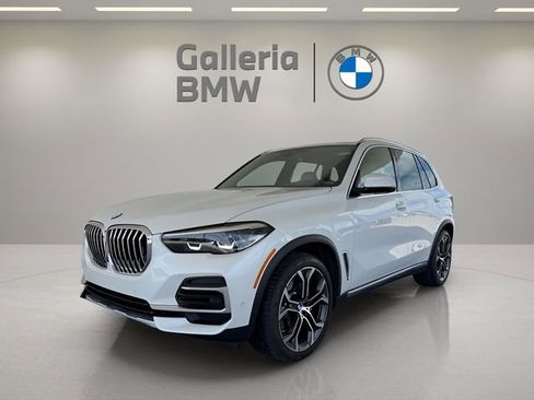 Used 2023 BMW X5 sDrive40i w/ Premium Package RWD image 1