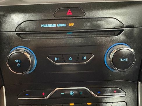 Used 2018 Ford Edge SEL w/ Equipment Group 201A FWD image 25