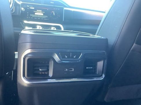 Used 2022 GMC Sierra 1500 Denali AWD/4WD image 24