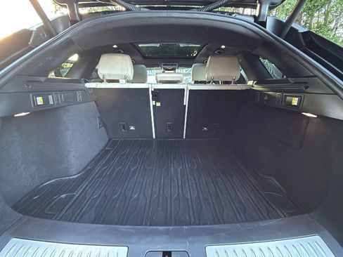 Used 2020 Land Rover Range Rover Velar R-Dynamic S AWD/4WD image 41
