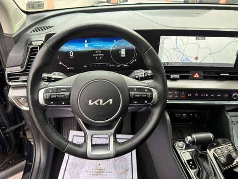 Used 2023 Kia Sportage SX FWD image 19