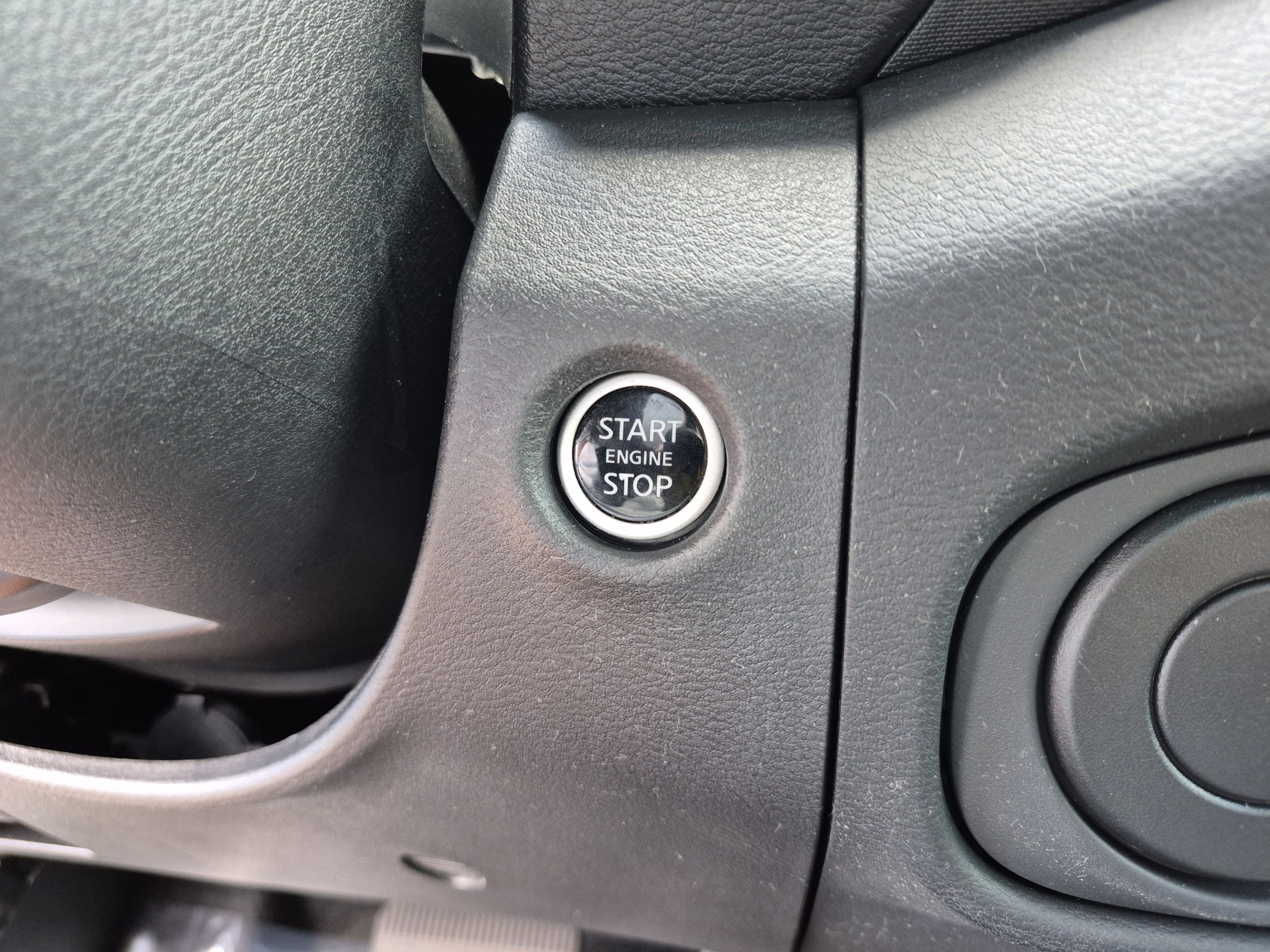 Certified 2024 Nissan Frontier SV w/ SV Convenience Package RWD image 31