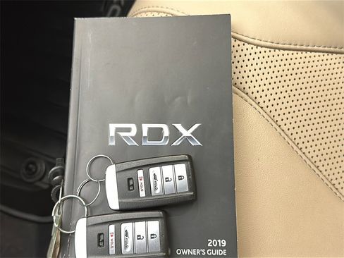 Used 2019 Acura RDX Technology Package image 30