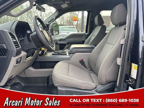 Used 2022 Ford F250 XLT w/ XLT Premium Package image 17