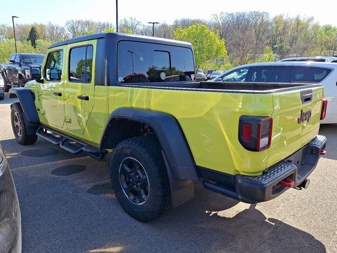 Used 2023 Jeep Gladiator Rubicon w/ Cold Weather Group AWD/4WD image 4