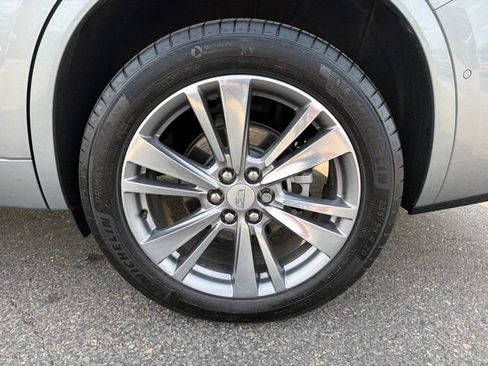 Certified 2025 Cadillac XT6 Premium Luxury w/ Technology Package AWD/4WD image 11