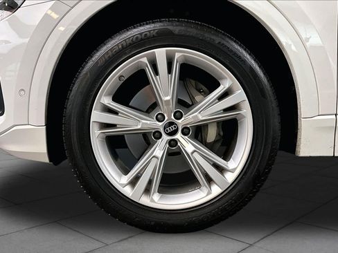 Certified 2023 Audi Q8 Premium w/ Convenience Package AWD/4WD image 11