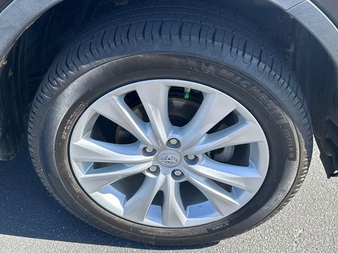 Used 2015 Toyota RAV4 Limited image 12