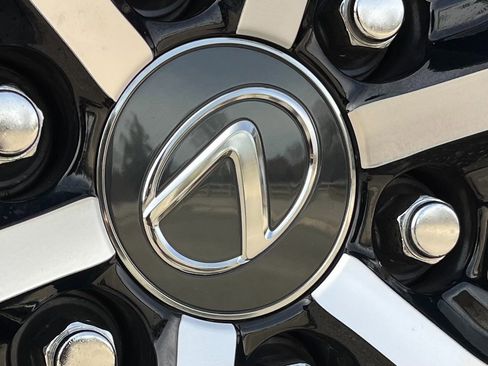 Used 2025 Lexus GX 550 Premium+ w/ Accessory Package (2T) image 74