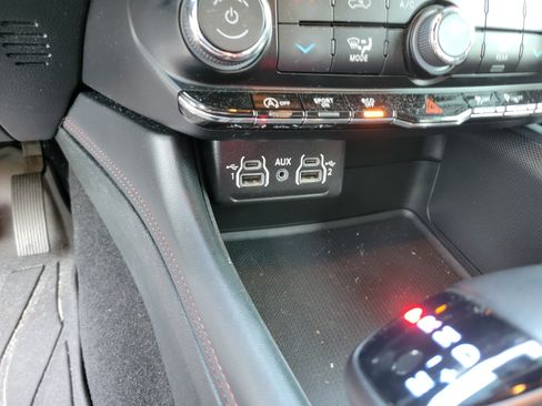 Certified 2024 Dodge Durango GT RWD image 19