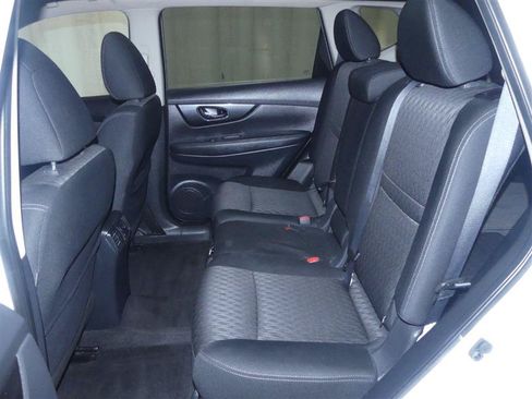 Used 2017 Nissan Rogue SV AWD/4WD image 20