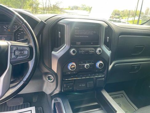 Used 2019 GMC Sierra 1500 Elevation w/ Elevation Value Package AWD/4WD image 17