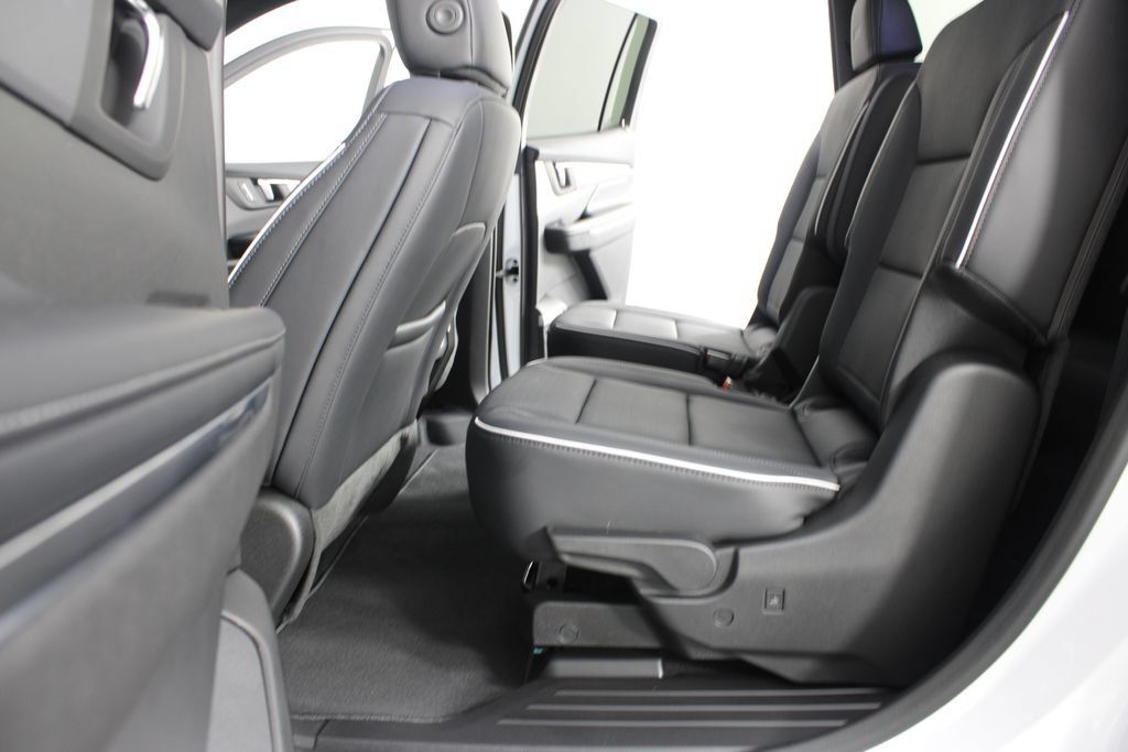 New 2027 Buick Enclave Sport Touring w/ Power Package FWD image 20