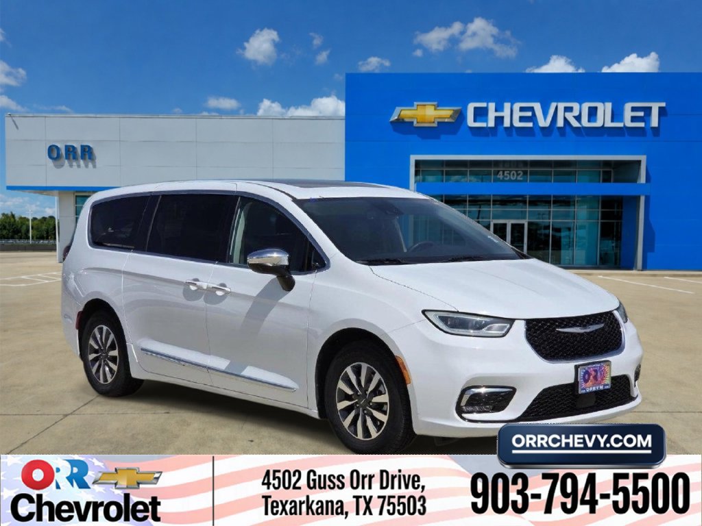 Used 2023 Chrysler Pacifica Limited FWD image 1