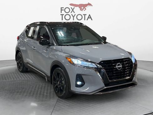 Used 2023 Nissan Kicks SR FWD image 8